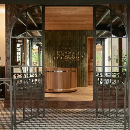 La Chapelle Du Carmel - Centre - 340 M2 - - Cinema - Parking - 빌라